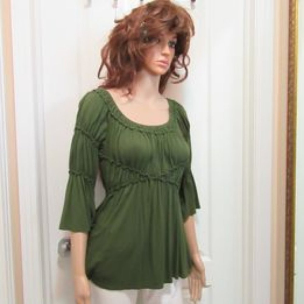Top size Medium Max Studio